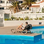Apartamento Serenity Ocean View 1br With Terrace, Pool & Walk To Beaches *