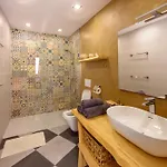 Apartamento Serenity Ocean View 1br With Terrace, Pool & Walk To Beaches