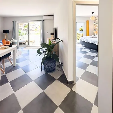 Serenity Ocean View 1br With Pool In Valley Адехе