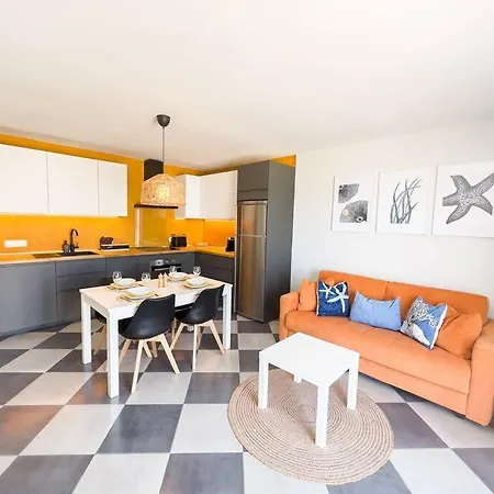 Serenity Ocean View 1br With Pool In Valley Apartman